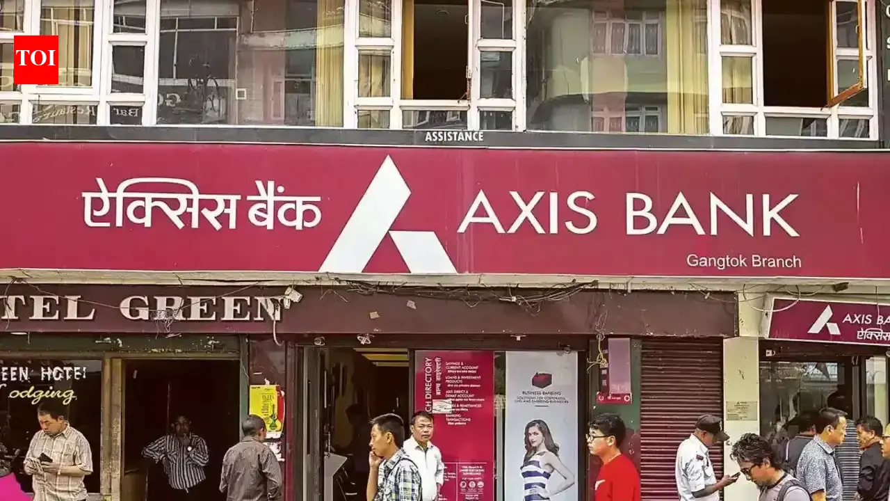Axis Bank Clarifies Position on CreditAccess Grameen Acquisition Rumors