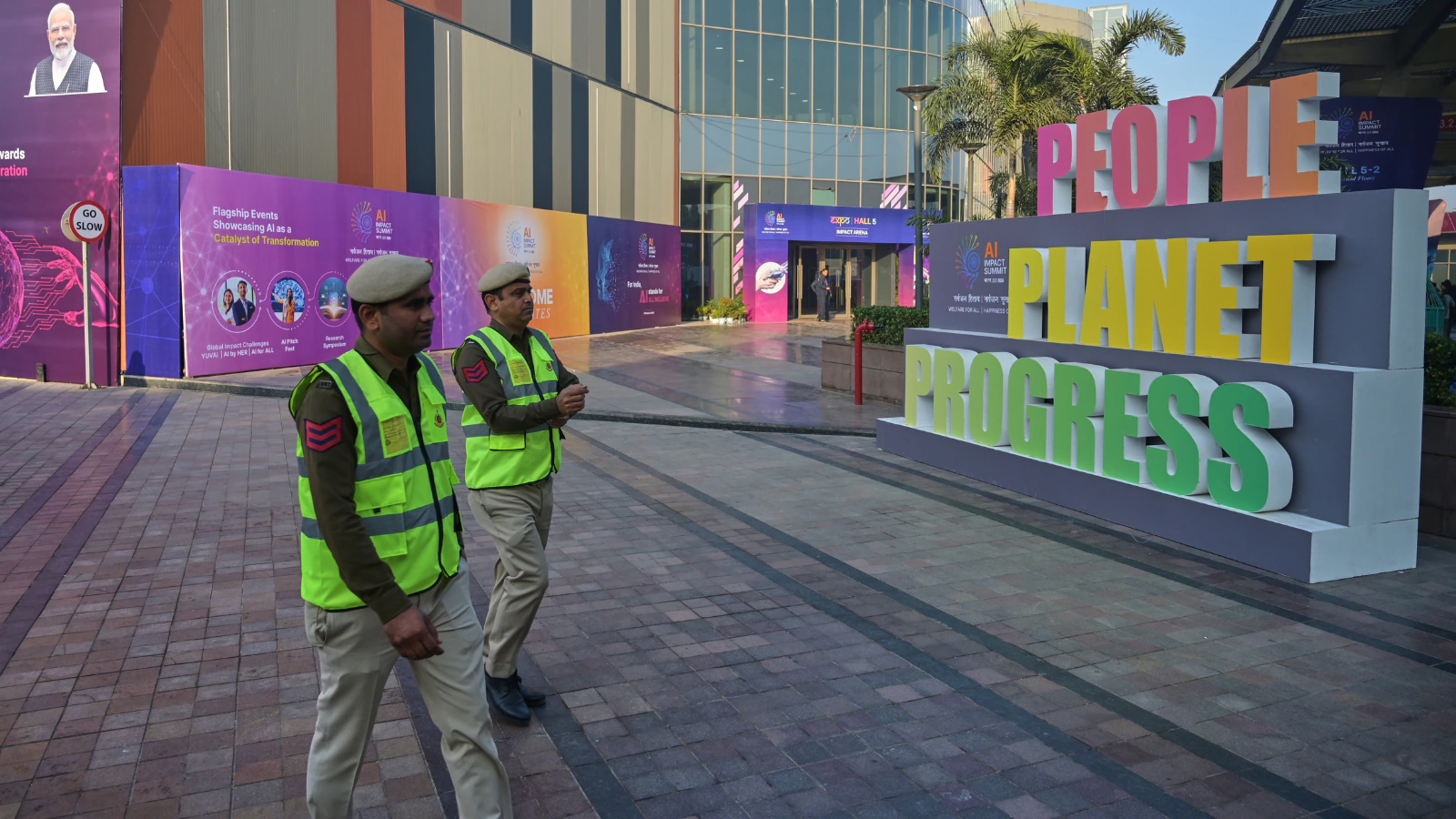 Market Reactions to AI Summit: Navigating Uncertainty in Tech Stocks